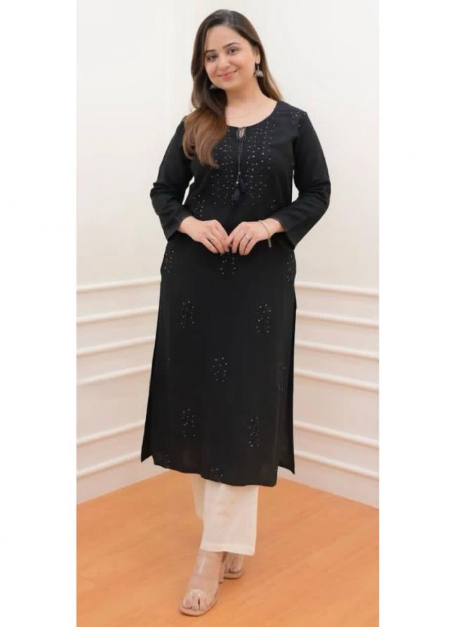 Rayon Cotton Black Casual Wear Embroidery Work Readymade Kurti With Plazzo